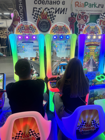 Детский игровой аппарат "Вертикальная Авто Гонка"