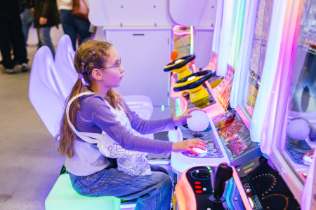 Детский игровой аппарат Вертикальный Экран "Паркур 4В1"