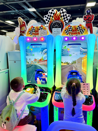 Детский игровой аппарат "Двойная вертикальная Авто гонка"