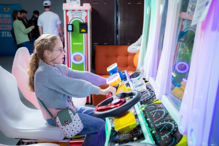 Детский игровой аппарат "Двойная Вертикальная Мото-Мото Гонка"